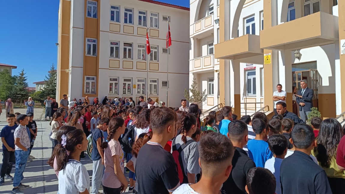 İLK GÜN HEYECANI
